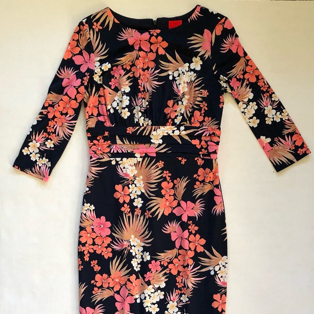 NWOT Melrose by JCPenney elbow length sleeve dress in floral print. Never worn.